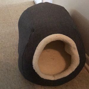 Cat bed